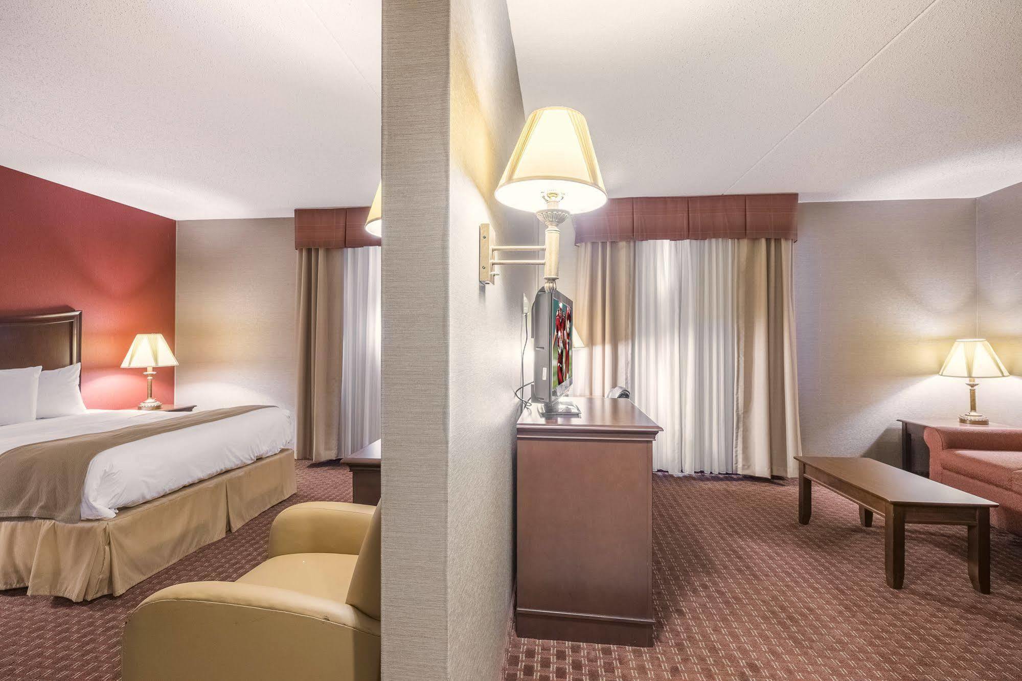 Quality Inn & Suites Owego Luaran gambar